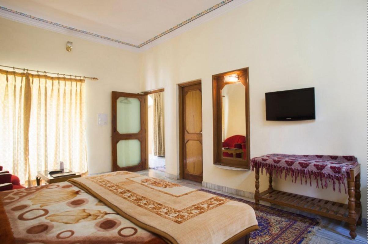 Hotel New Park Πουσκάρ Εξωτερικό φωτογραφία